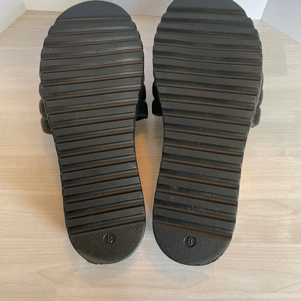 NWOT Capelli New York‎ Black Platform Flatform Slides US 8